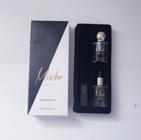 Mischo Beauty Manicure Kit - Picture 2 of 5